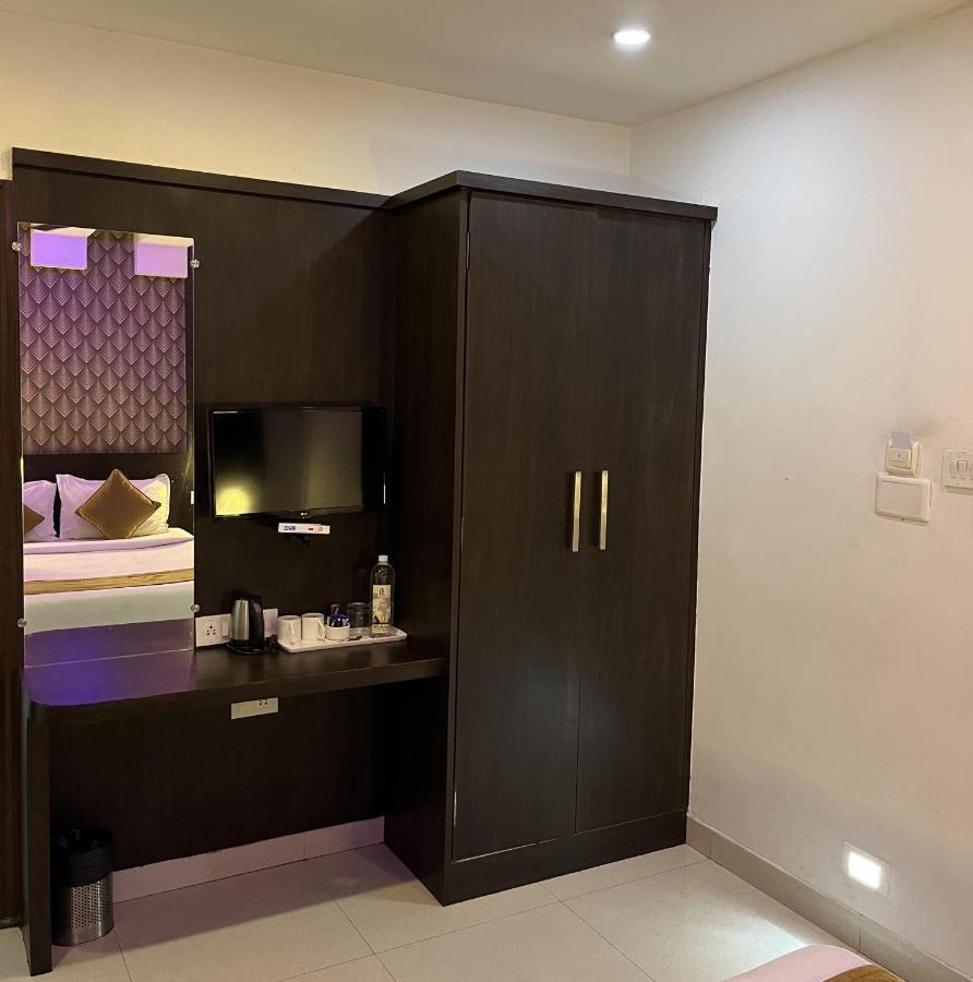 The Porch Inn Hotel/Service Apartments Bangalore Eksteriør billede