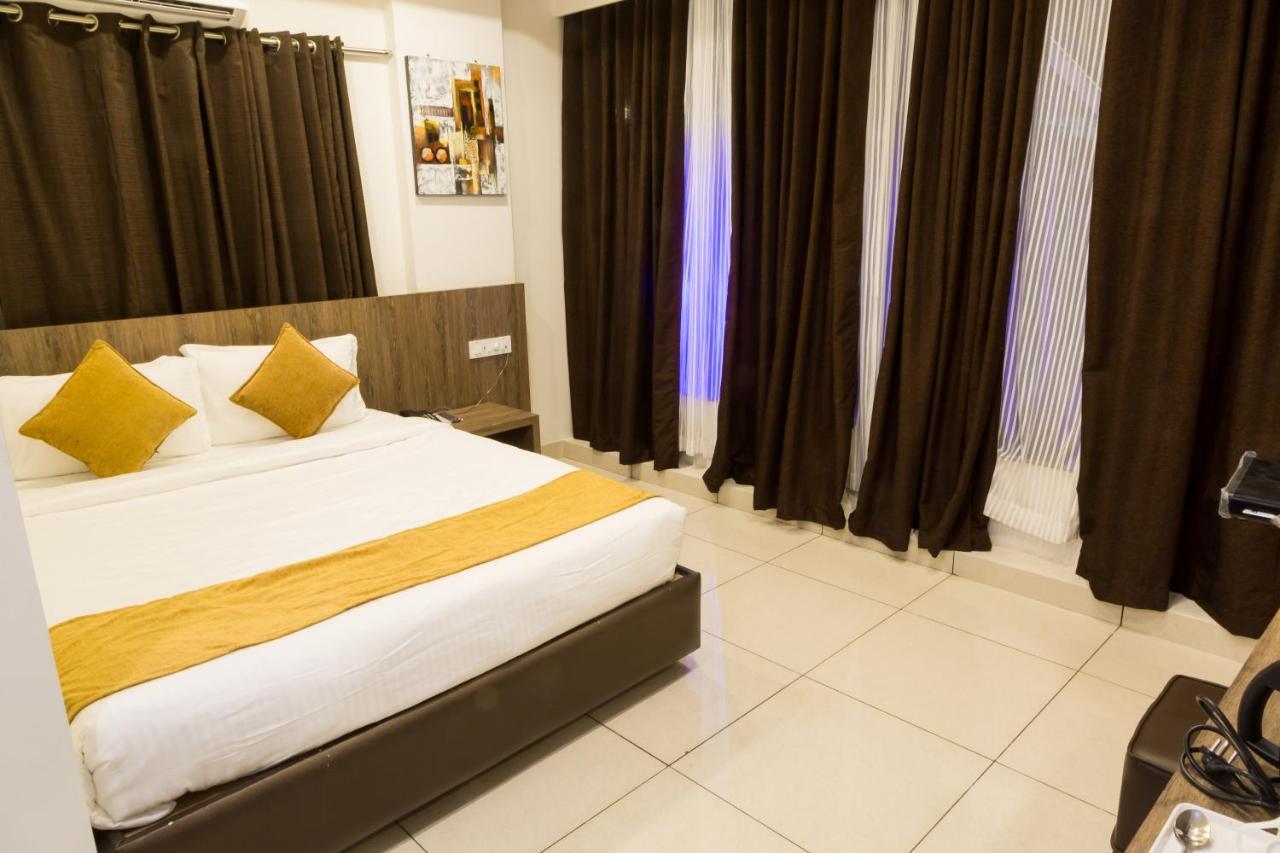 The Porch Inn Hotel/Service Apartments Bangalore Eksteriør billede